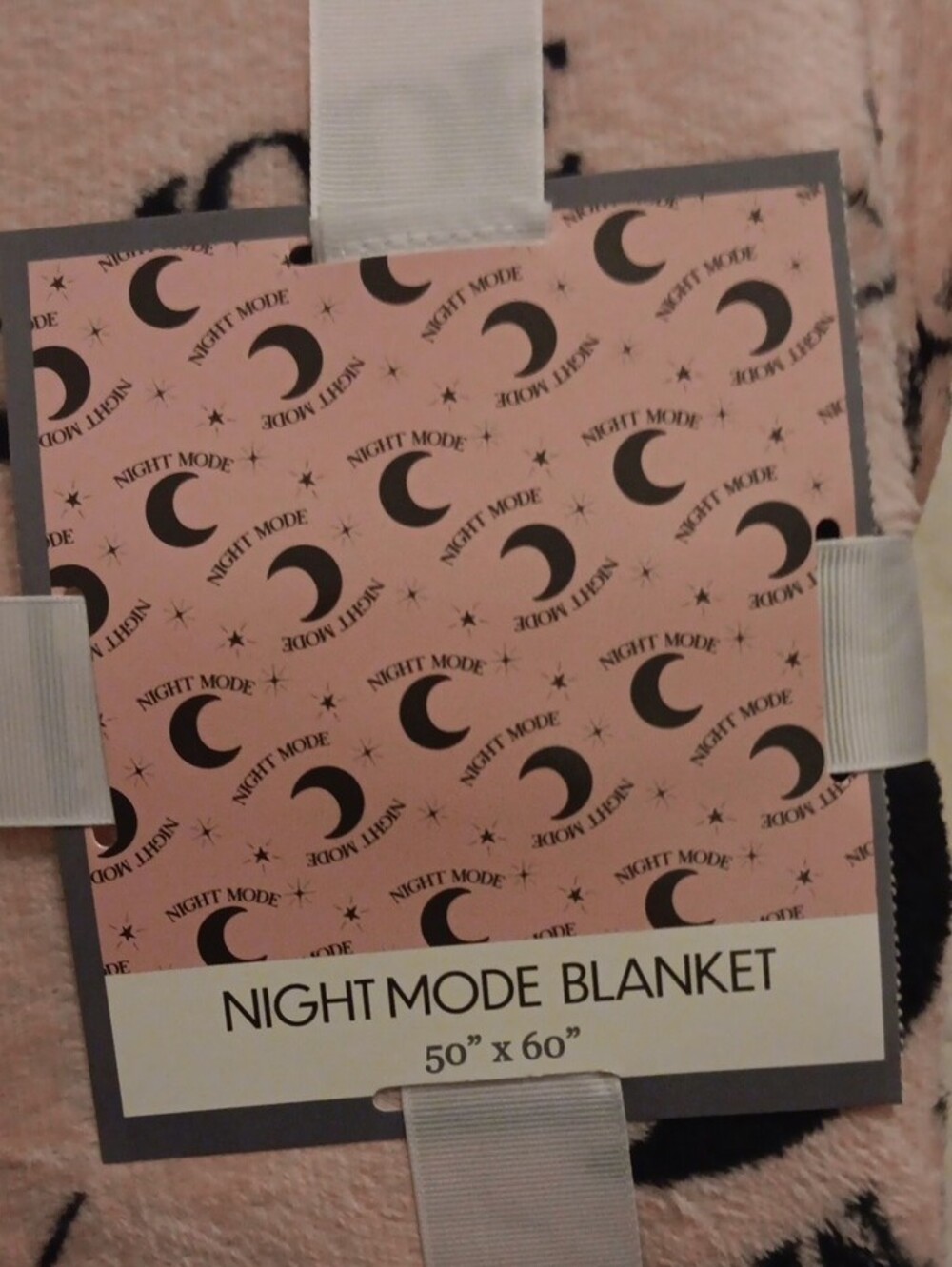 Night Mode Pink Fleece Blanket - Cozy Home Bedding - Picture 3 of 3